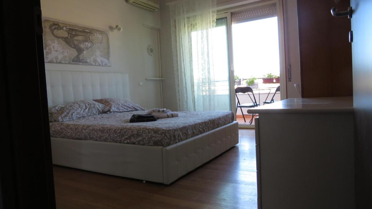 Luna Rossa Rooms Cagliari Eksteriør billede