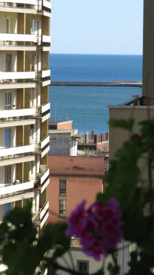 Luna Rossa Rooms Cagliari Eksteriør billede