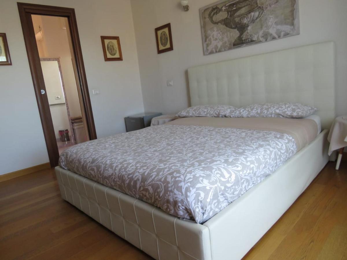 Luna Rossa Rooms Cagliari Eksteriør billede