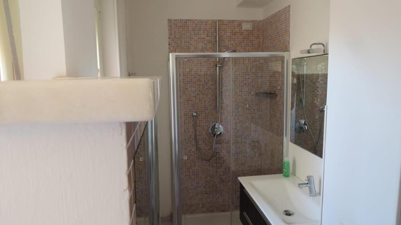 Luna Rossa Rooms Cagliari Værelse billede